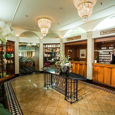 Botel Fairtours Hotelschiff Swiss Tiara***** 4*